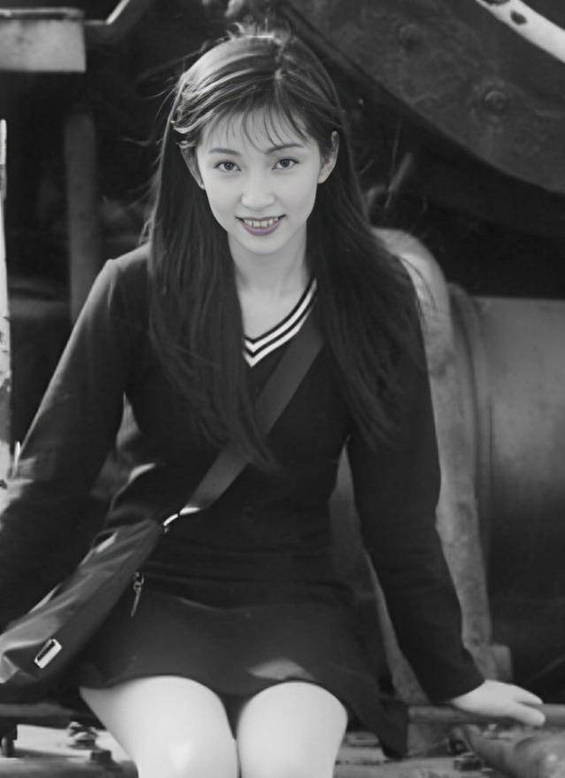 李冰冰自曝与经纪人妹妹决裂三月 删微信背后疑涉事业版图暗战