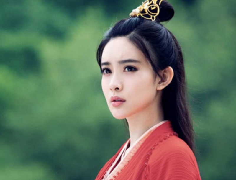 孟子义古装明艳反差大 片场蹦跶笑崩妆发师